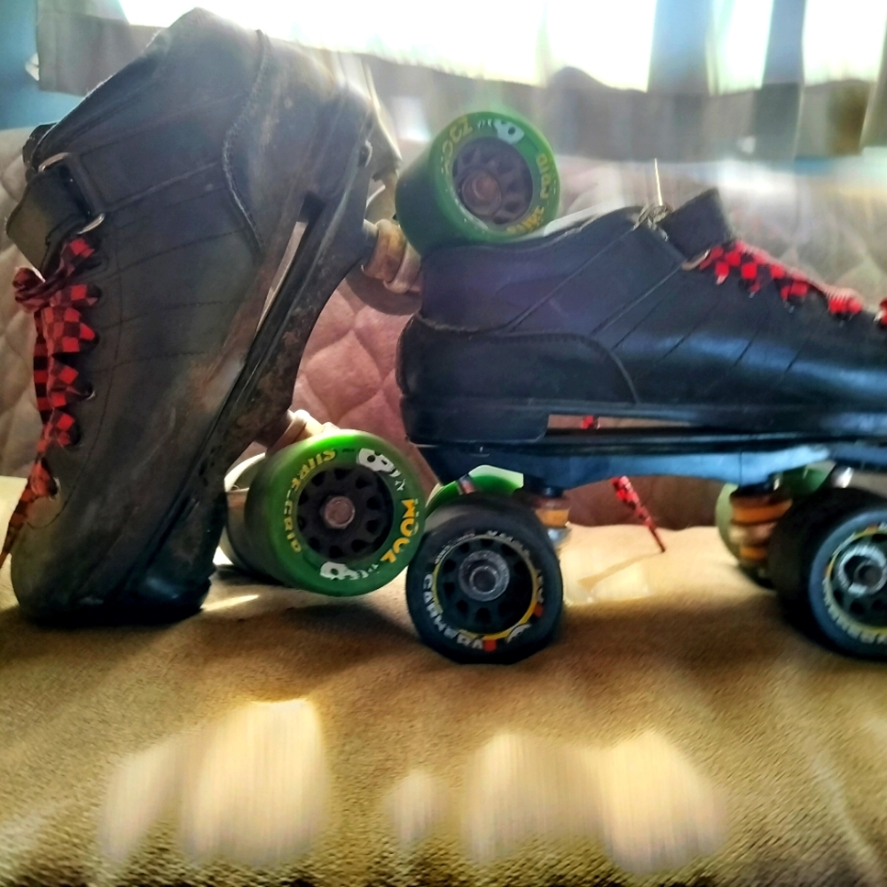 Carrera roller skates riedell